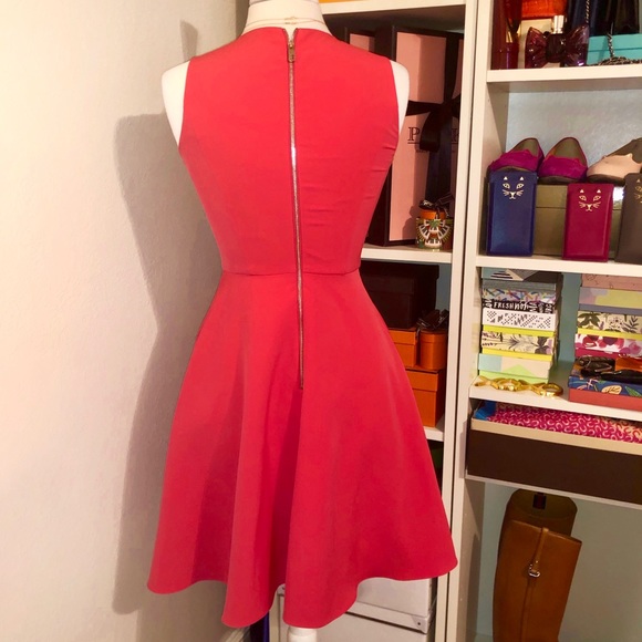 Vince Camuto Fit and Flare Short Dress w/ Pockets - Picture 4 of 8